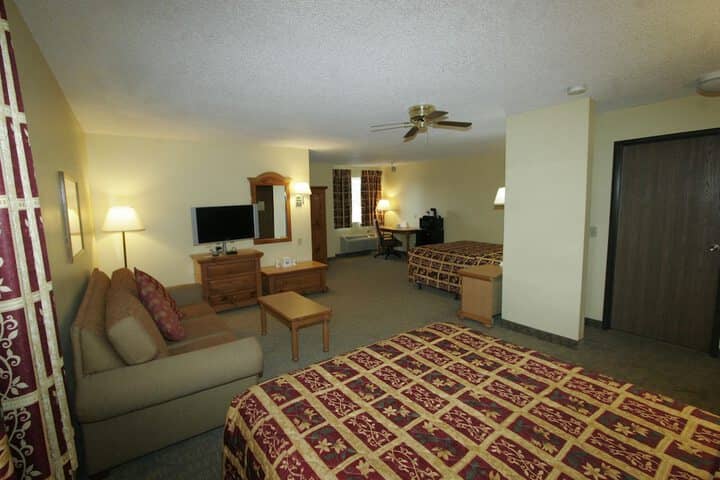 Room 12 of 27