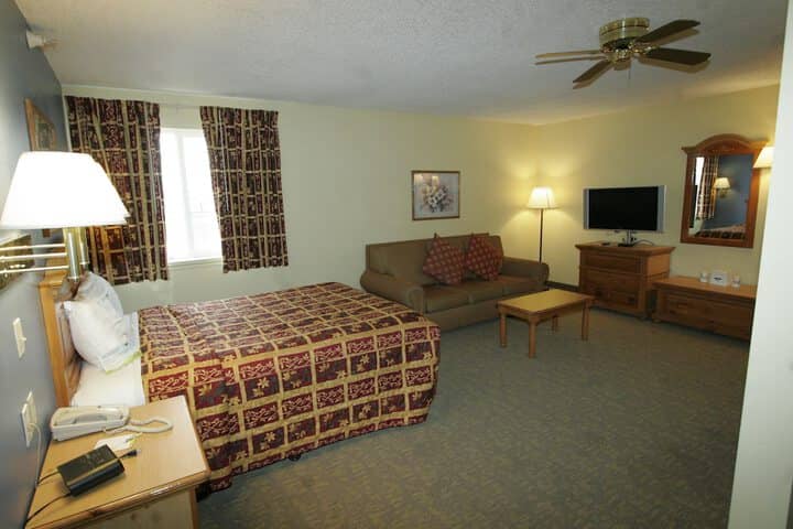 Room 9 of 27