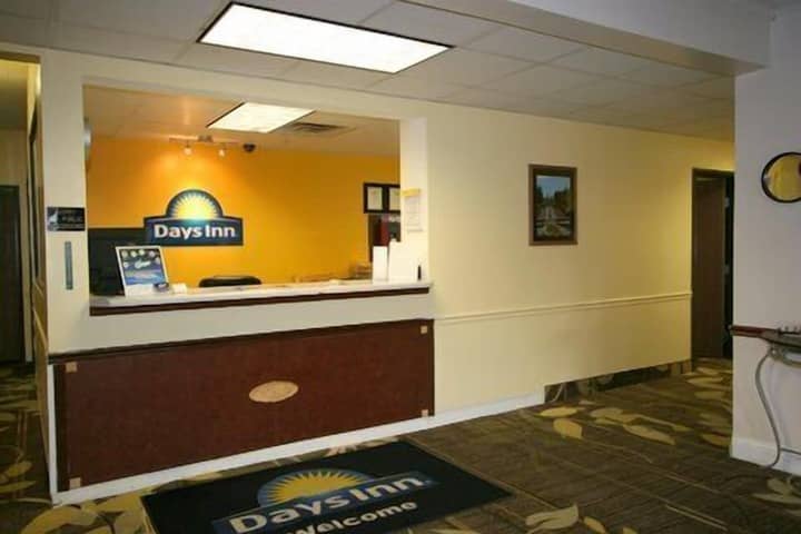 Hotel Interior 4 of 27